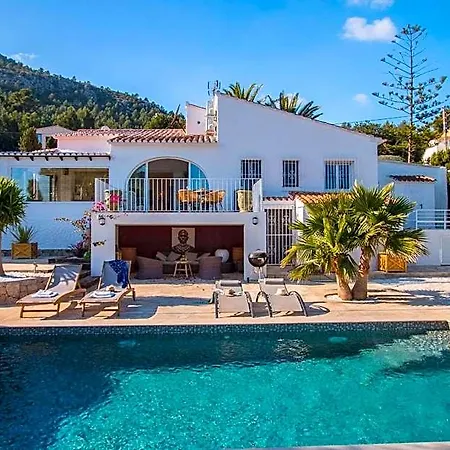 Tulipa - Plusholidays Villa *